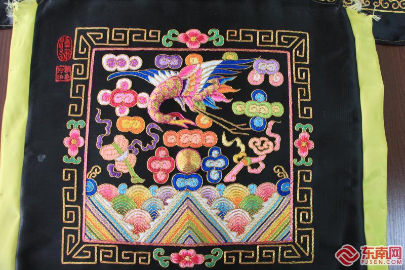 第41期 绣手灵动,他们一针一线织绘漳绣蓝图