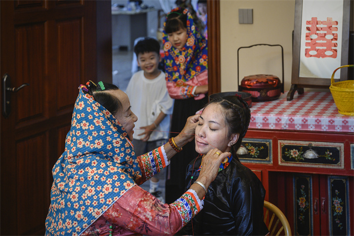 惠安-郑慧芬-13959875886-生活纪实类-《喜结良缘》组照01.jpg 惠安-郑慧芬-13959875886-生活纪实类-《喜结良缘》组照01.jpg