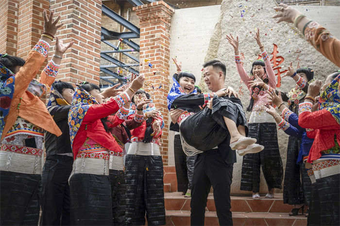 惠安-郑慧芬-13959875886-生活纪实类-《喜结良缘》组照06.jpg 惠安-郑慧芬-13959875886-生活纪实类-《喜结良缘》组照06.jpg