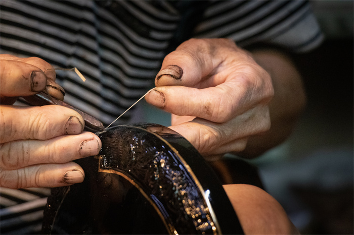 《非遗传承—龙水漆蓝》+照片+郑江淋+15859760375 (4).jpg