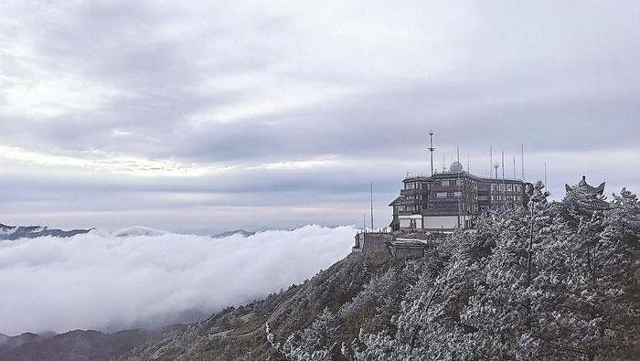 泉州九仙山迎冬季首場霧凇