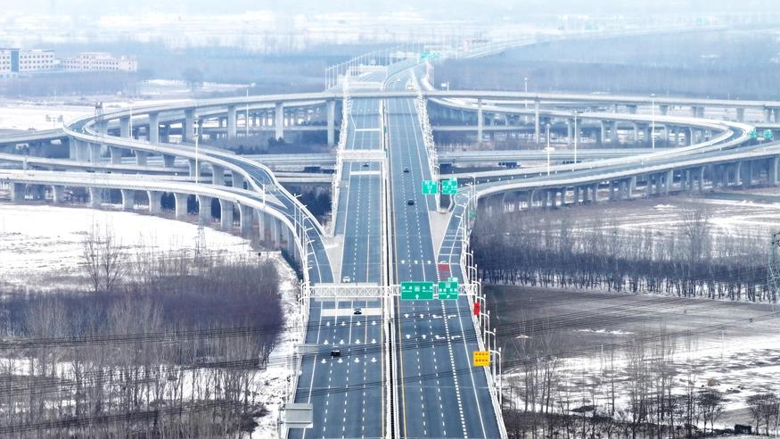 �ӱ����ٹ�·ͻ��9000���� ��������1Сʱͨ��