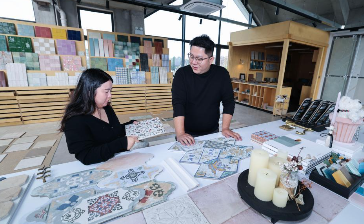 �㽭���ˣ����������硱���������Ӫ��ͼ��