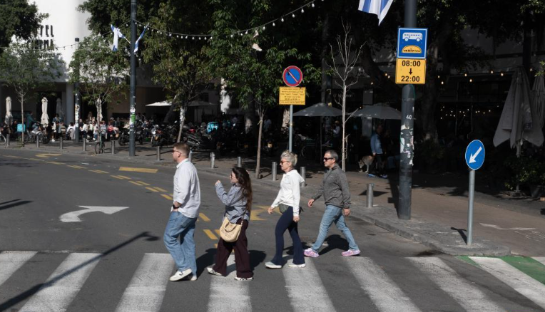 ͣ�����յ���ɫ�У����ݴ�Ϣ���ڲ���