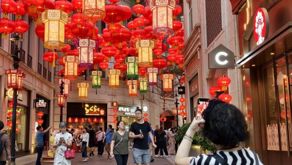 特写：感受国庆假期的香港温度